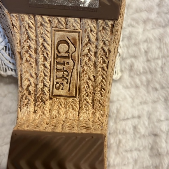 Cliffs by White Mountain Women's Biankka Platform White Sandals Size 9 - Picture 7 of 10